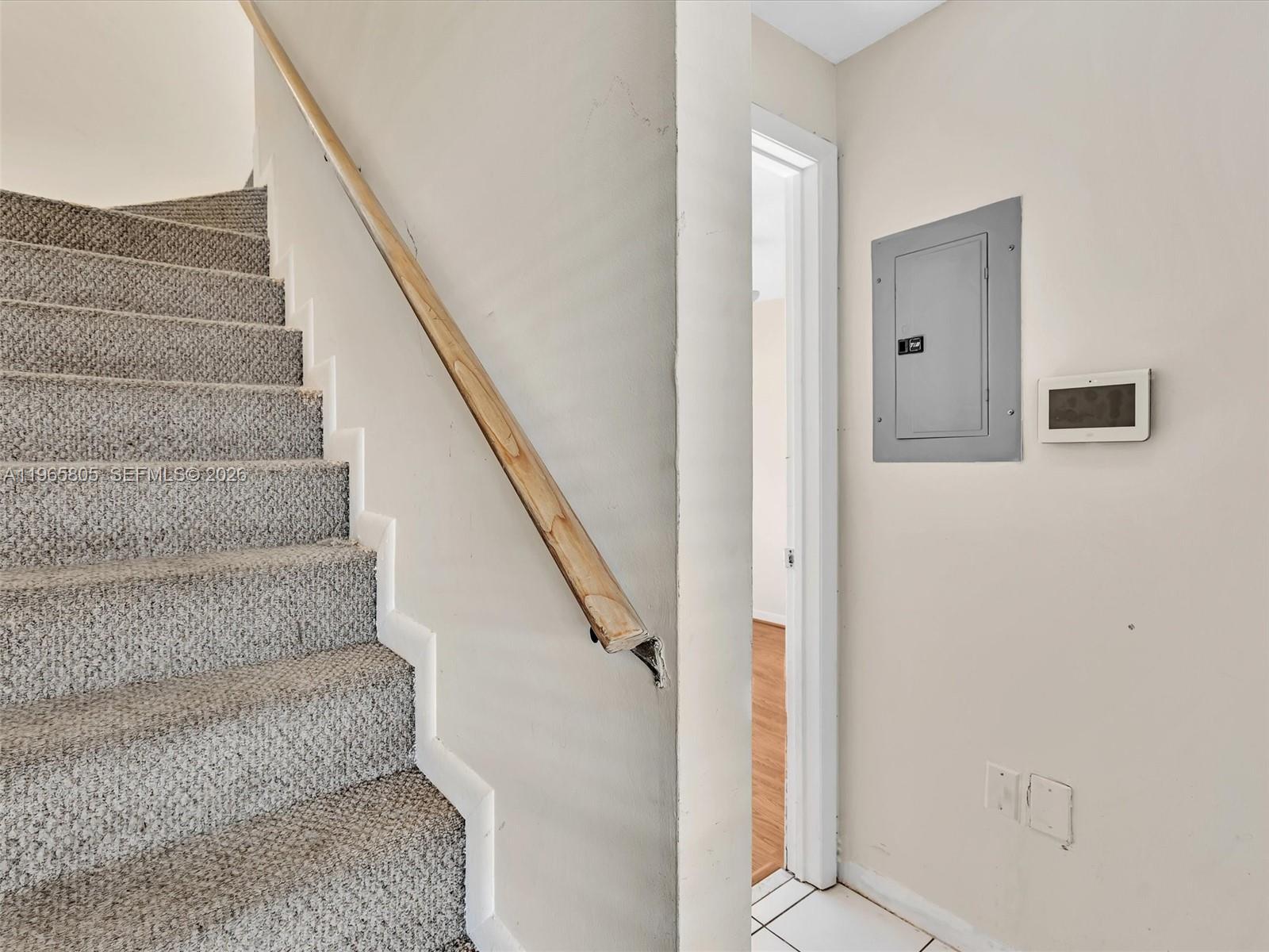 Building Photo - 240 SW 15th Rd