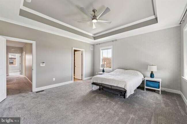 Building Photo - 45157 Kincora Dr