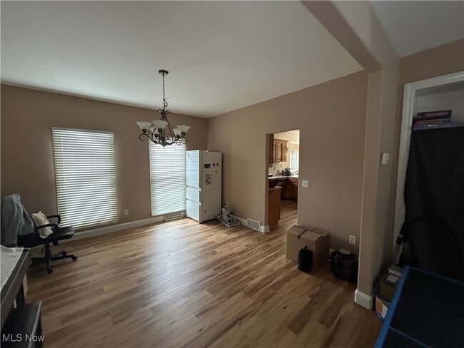 Building Photo - 325 Moccasin Trail