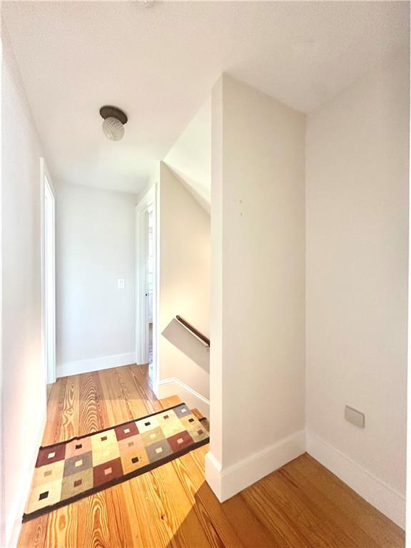 Building Photo - 12 Johnson Ct