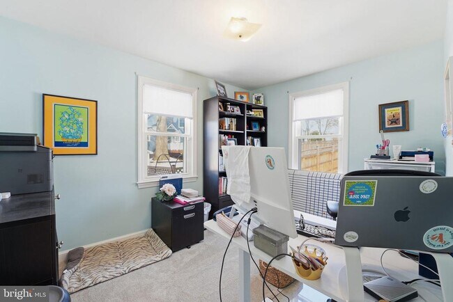 Building Photo - 1411 S Pollard St