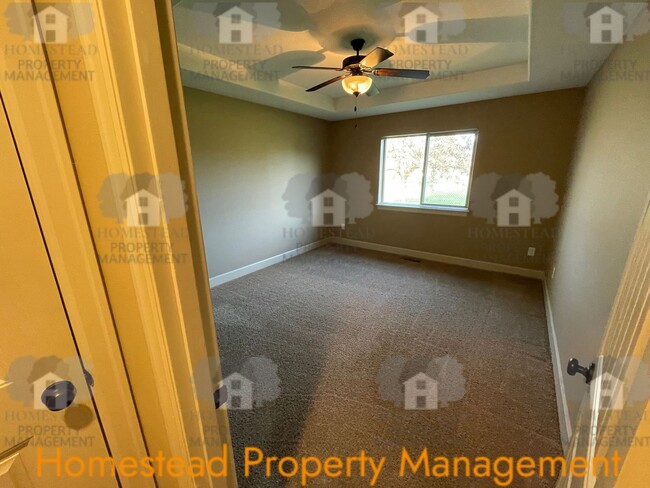 Building Photo - Single level, 3 bedroom house in desired neighborhood of Keizer!