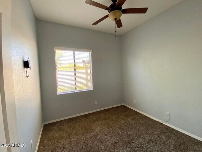 Building Photo - 11760 E Clinton St