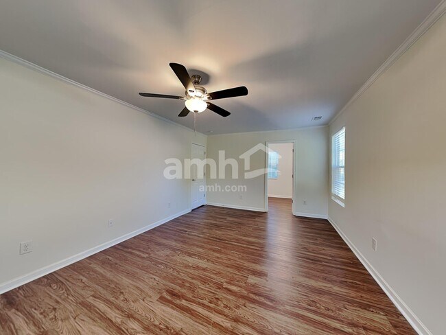 Building Photo - 1861 Cottage Grove Way