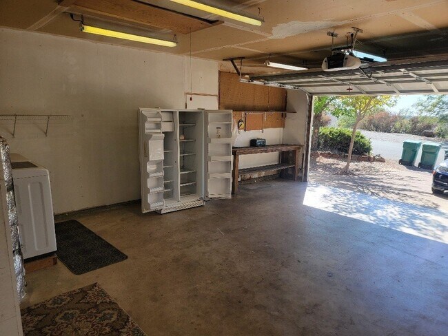 Building Photo - Very Nice 3bd 2 bath House for rent in Cameron Park