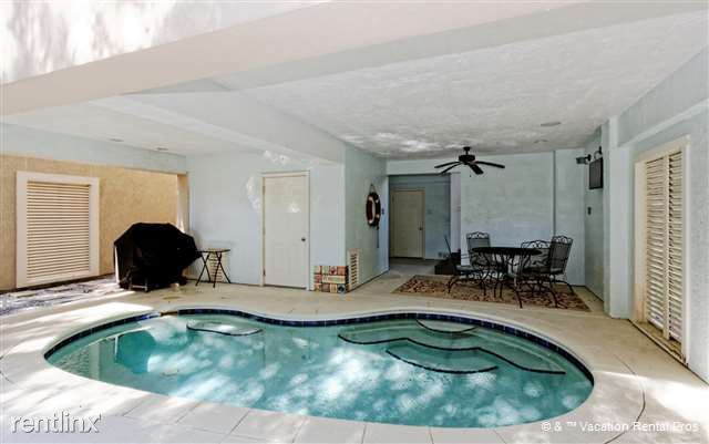 Primary Photo - 25 Corrine Ln