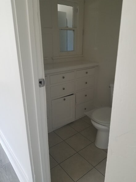 Building Photo - 1116 Magnolia Ave