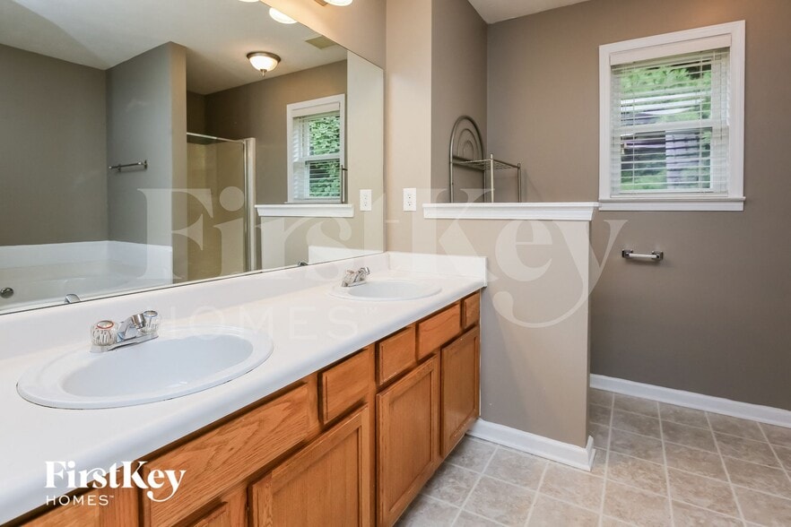 Building Photo - 39 Lighthouse Dr