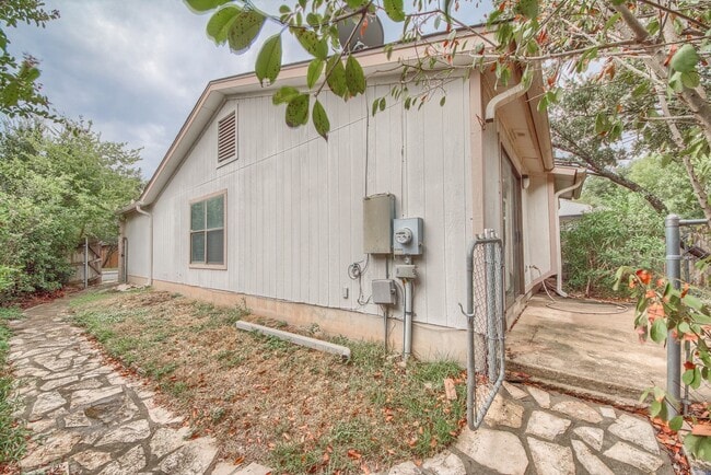Building Photo - 7611 Scenic Glade