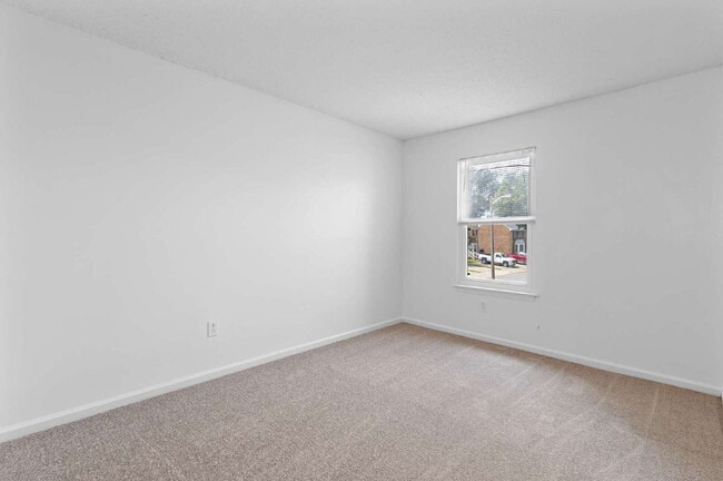 Building Photo - Fantastic home in Kemspville lakes