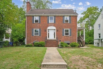 Building Photo - 4504 Guilford Rd