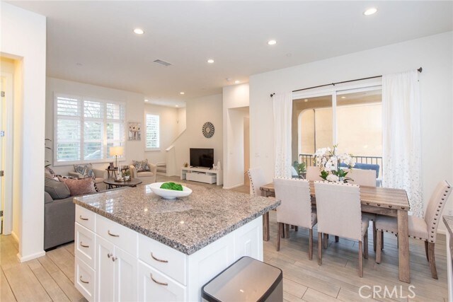 Building Photo - 53 Strawberry Grove