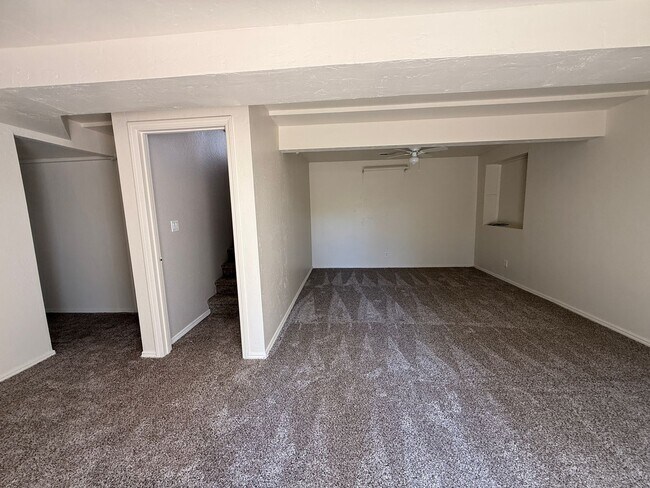 Building Photo - Great home in Sparks!