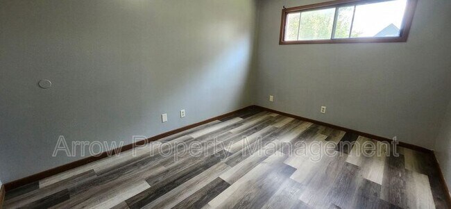 Building Photo - 828 E Street-105