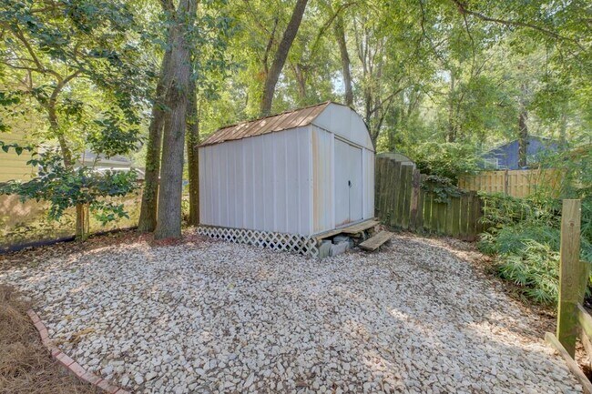 Building Photo - 1825 Meriadoc Rd