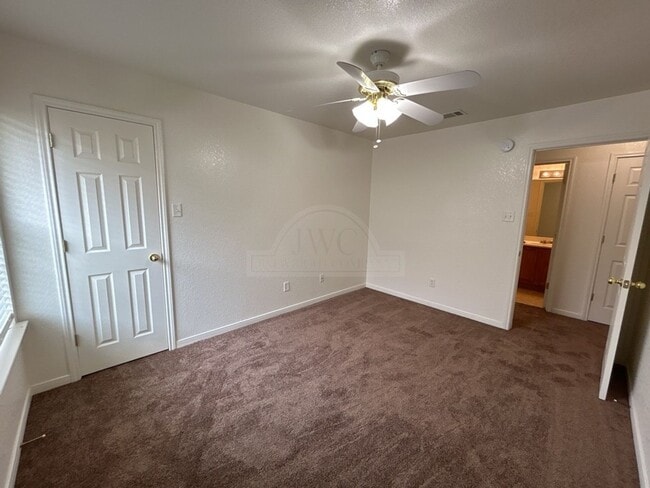 Building Photo - 308 Cedar Ridge Dr