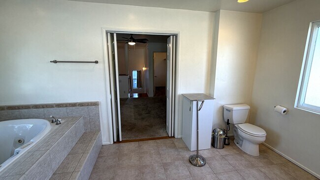 Building Photo - 257 Claremont Ave