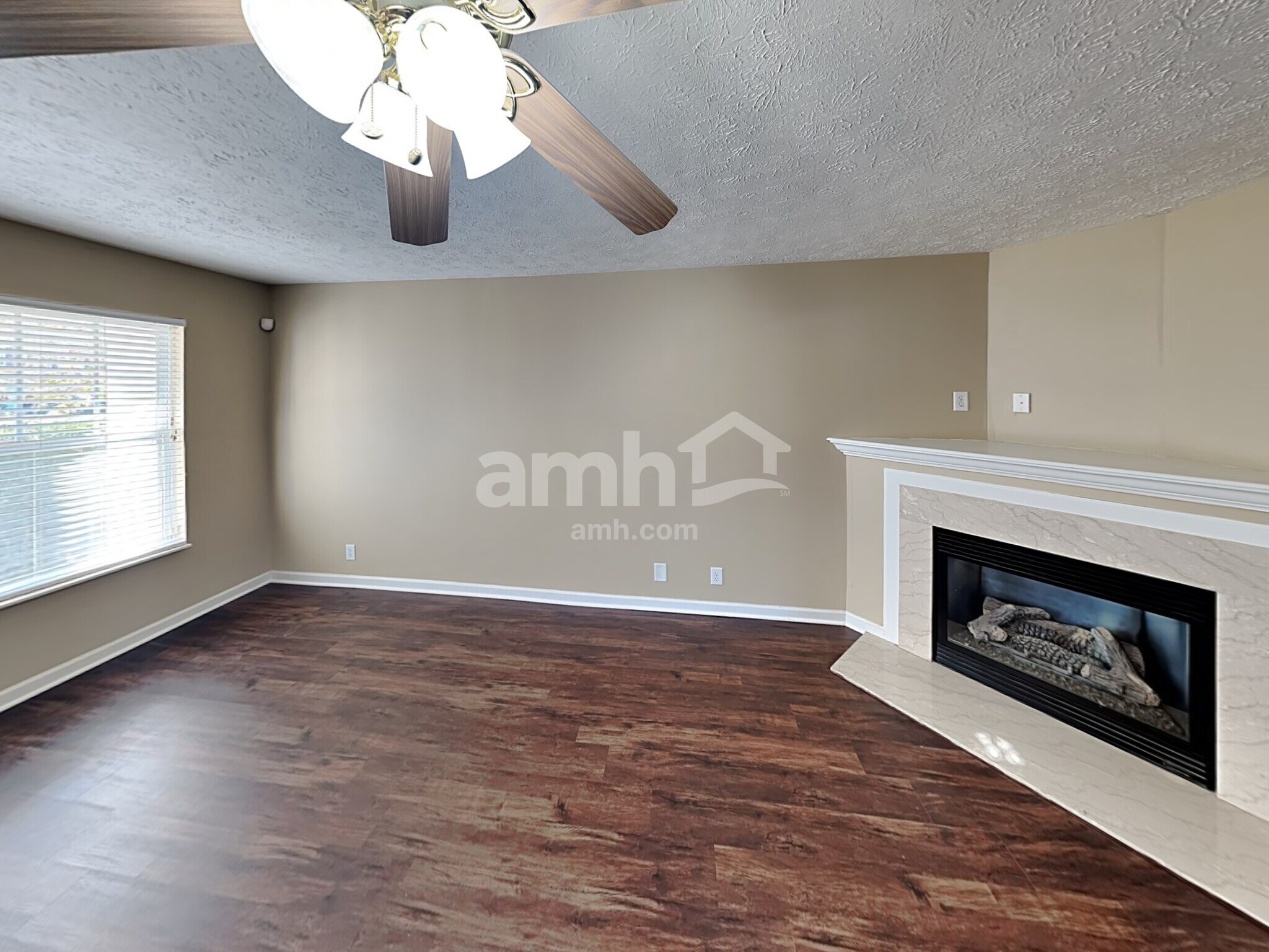 Building Photo - 3055 Hidden Creek Dr