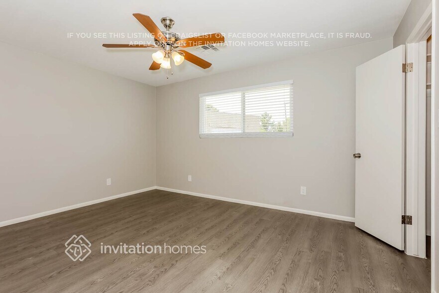 Building Photo - 200 N Miller St