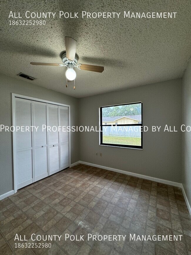 Building Photo - Excellent 2 Bedroom Duplex in Lakeland for...