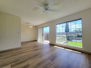 Building Photo - Avaliable now : A 2 Bedroom, 1 bathroom with 2 assigned parking stalls at Royal Palm in Waipio