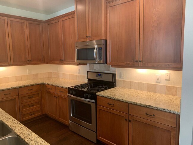 Building Photo - COMING SOON INQUIRE WITHIN- Beautiful 5 bdrm  and master on the main Home in Lacamas Meadows subd...