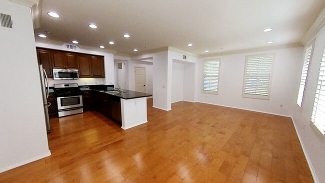 Kitchen / Living Room - 37 Spanish Lace