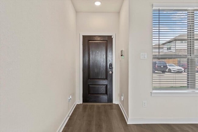 Building Photo - 2500 Forest Creek Dr