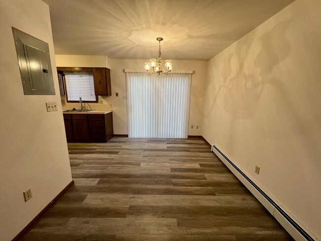 Building Photo - "Cozy 2-Bed Condo with Fireplace Oasis in ...