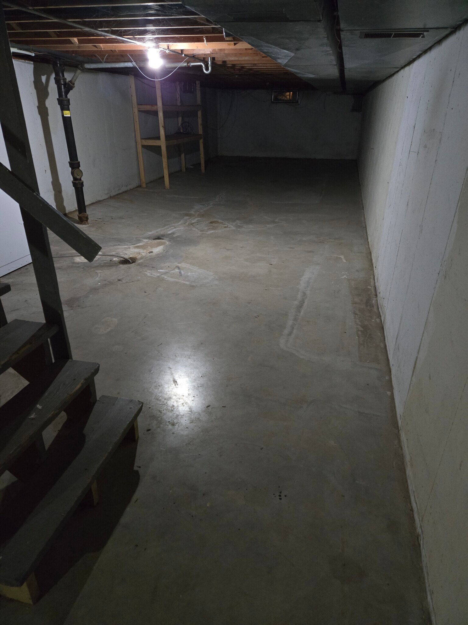 Building Photo - 231 Coolidge St