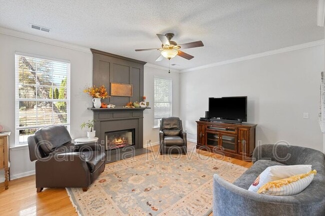 Building Photo - 312 Waterton Way