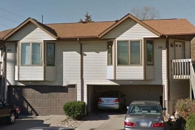 Primary Photo - 741-743 Orchard Street