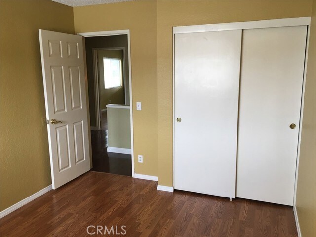 Building Photo - 1349 Crestmont Dr