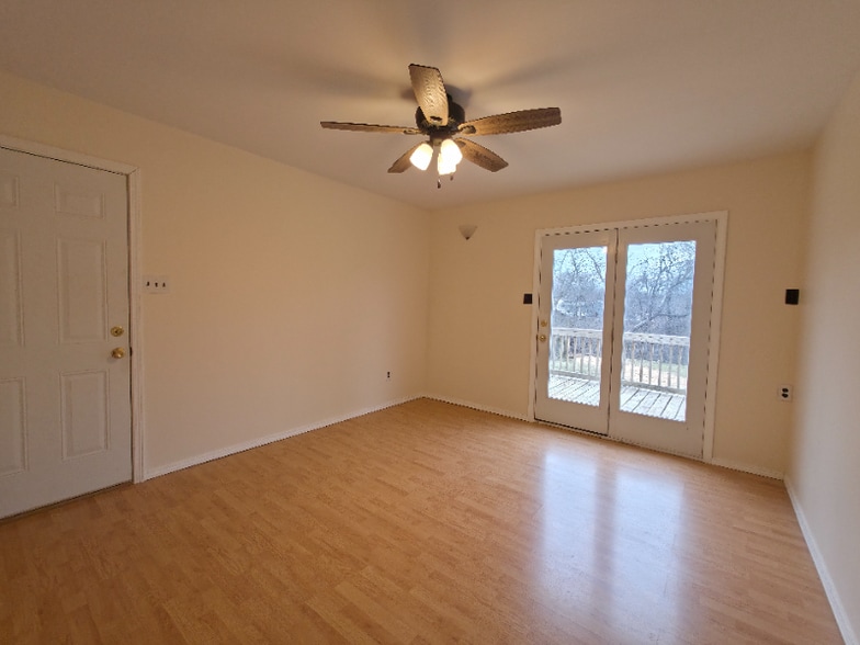 Building Photo - 3125 Phils Dr