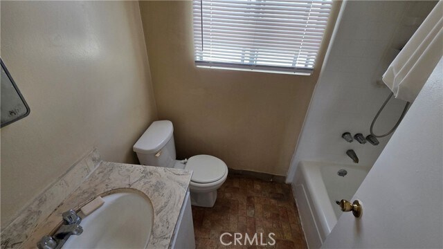 Building Photo - 3856 W 113th St