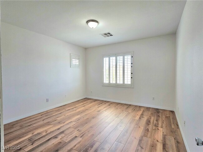 Building Photo - 10436 Masons Creek St