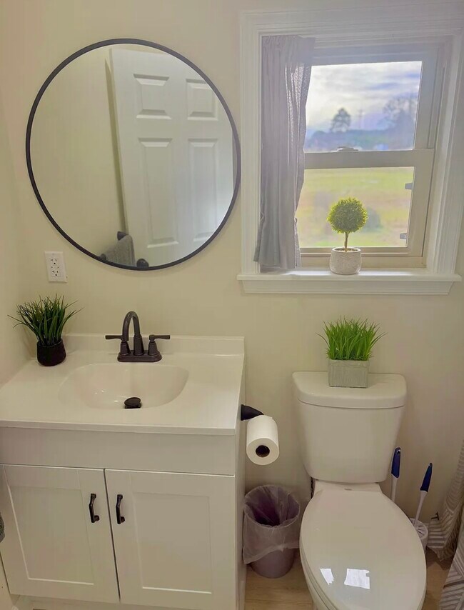 Building Photo - 2705 S Battlefield Blvd