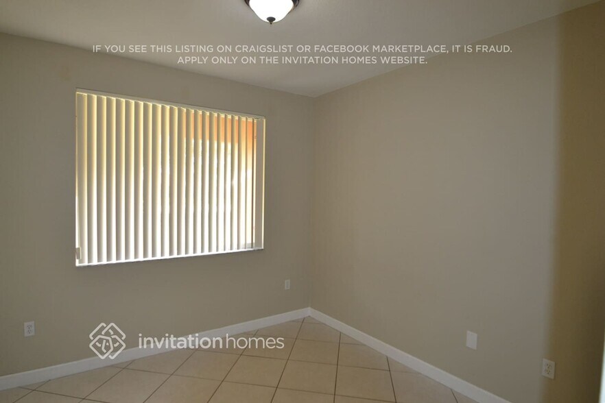 Building Photo - 13100 SW 54th Ct