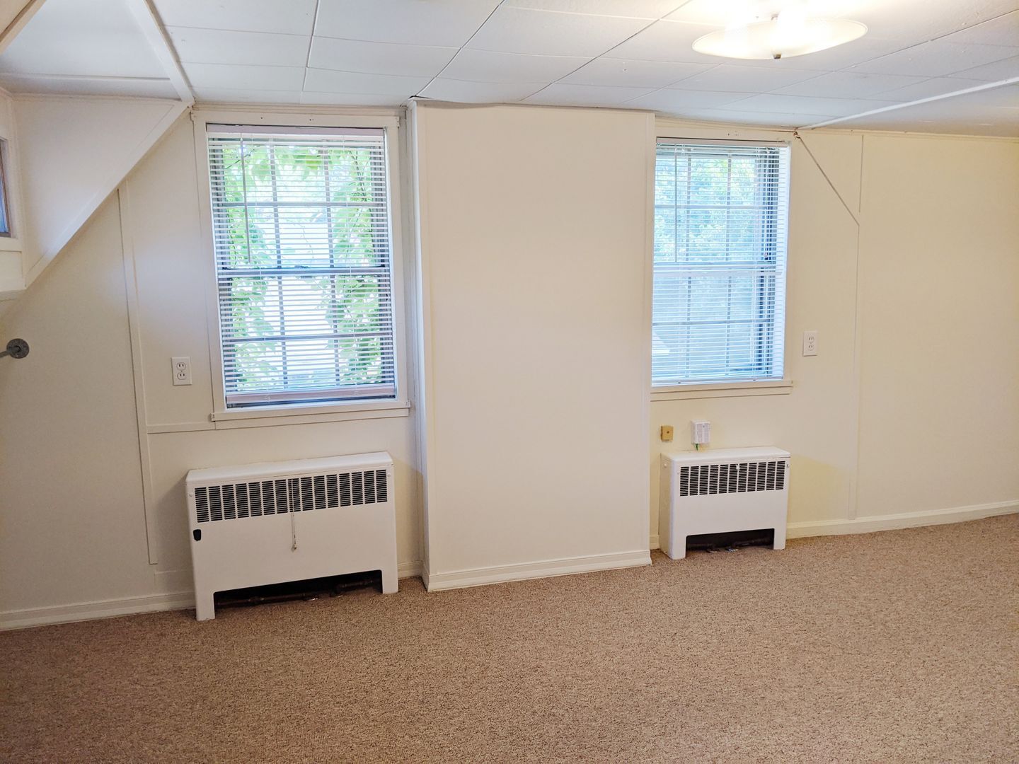 Building Photo - Clark Triplex