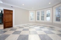 Building Photo - 15 Lanark Rd