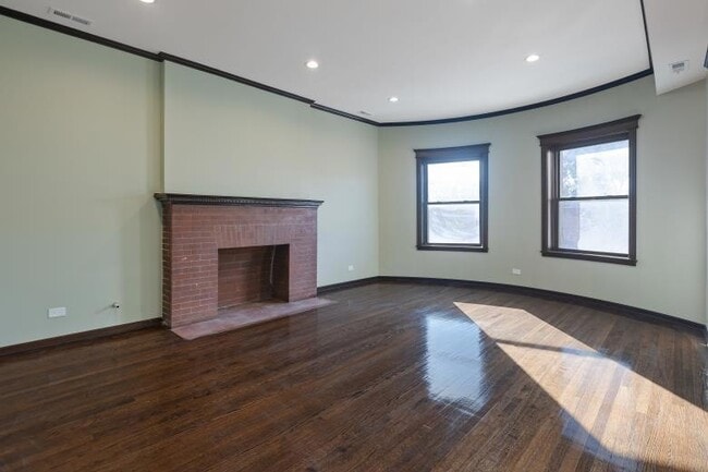 Building Photo - 444 E 48th St