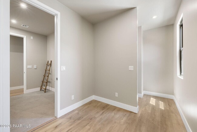 Building Photo - 5505 Edgar Way