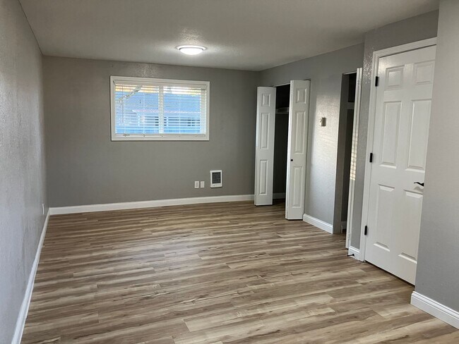 Building Photo - Remodeled Three Bedroom Home