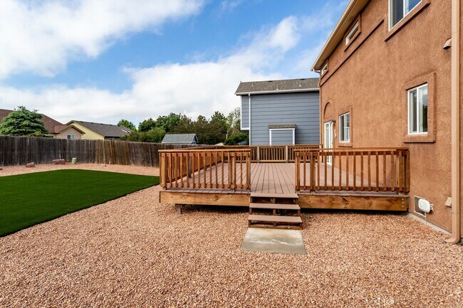 Building Photo - 4815 Tory Ridge Dr