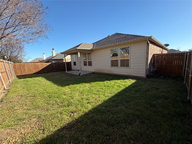 Building Photo - 412 Magma Dr