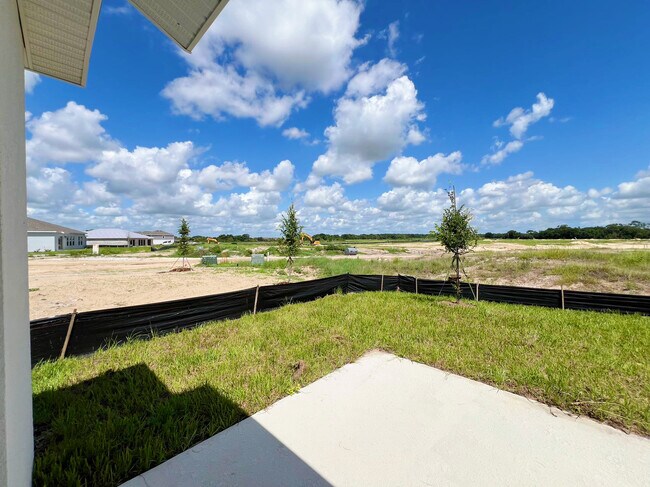 Building Photo - 317 Singing Sands Cir