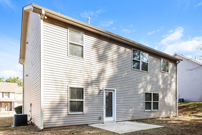 Building Photo - 284 Camellia Way