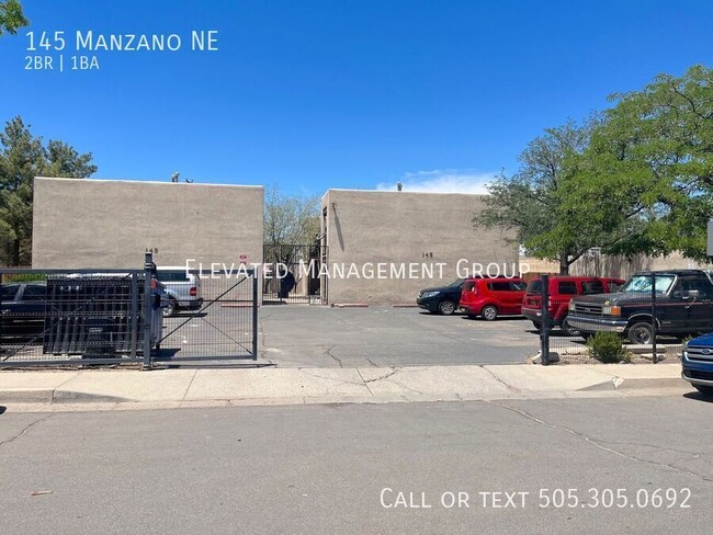 Building Photo - 145 Manzano St NE