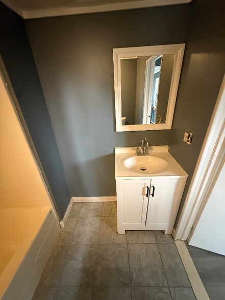 Building Photo - 311 Arnold Rd