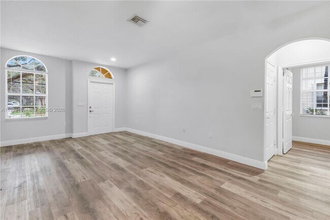 Building Photo - 2540 SW 85th Terrace